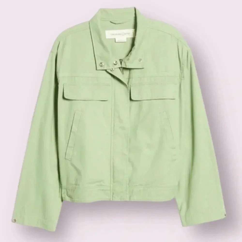Cute Lightweight Spring Jacket in Green Size Small - Picture 3 of 4